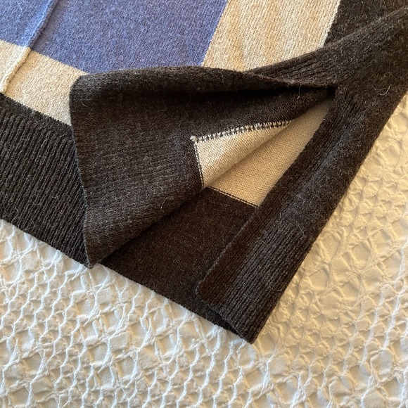 SIRIANO! Cowl neck, tunic length, half sleeves, colour block style! - Picture 3 of 5